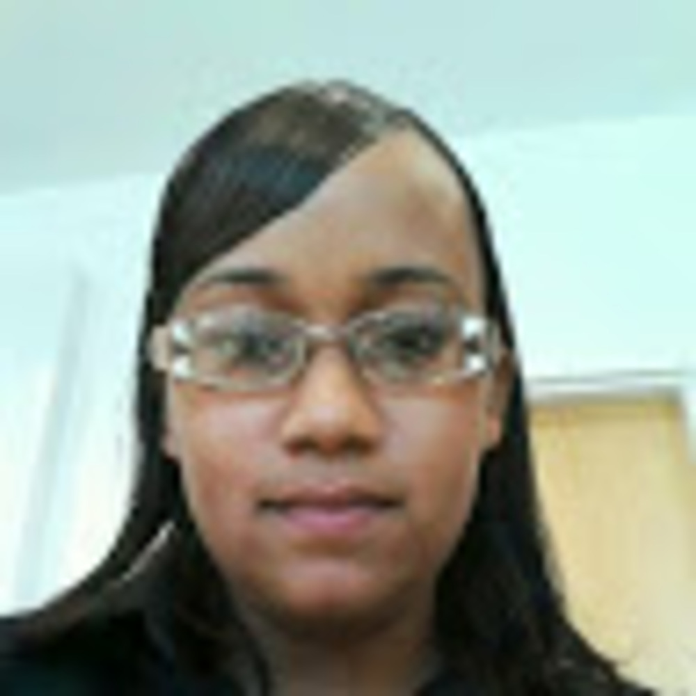 Meet your Posher, Ligia